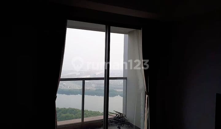 For Rent: Gold Coast Apartment Sea View Free Parking Price Still Negotiable
