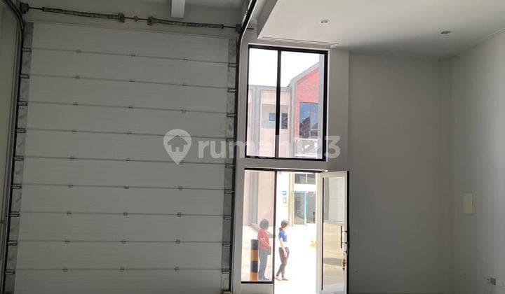 Disewakan gudang bizzpark pik 2 masih bisa nego tipis aja siap survey