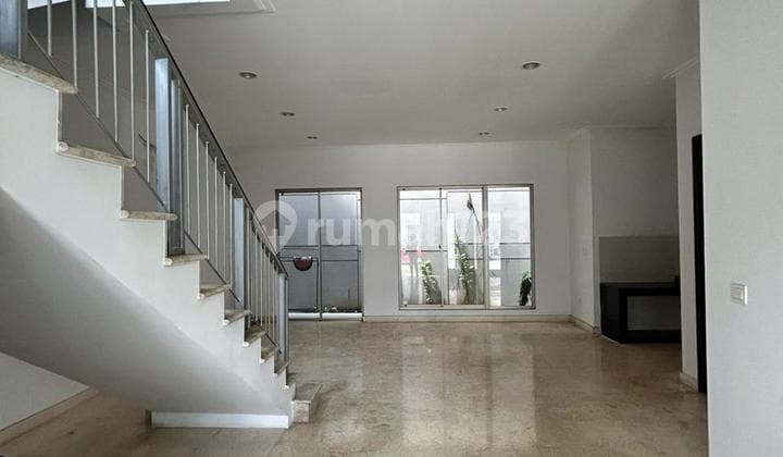 Disewakan rumah golf island rumah bagus dan siap huni masih nego