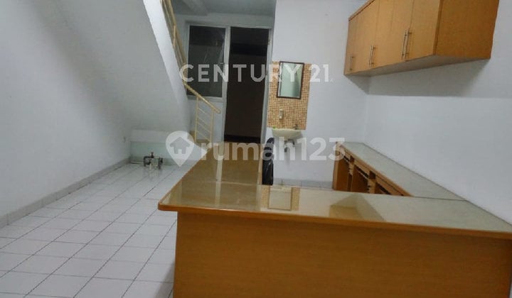Rievera 2-Story Shop House for Rent in Deltamas Available Immediately