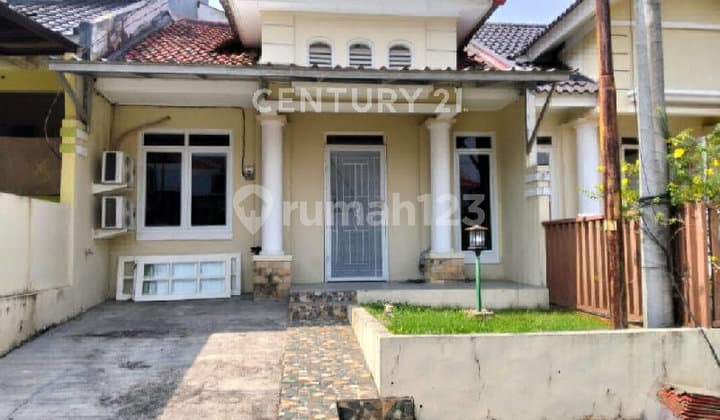 Rumah 1.5 Lantai di Simpruk Lippo Cikarang Disewakan Segera