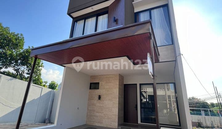 Rumah Mewah Murah Shm 2,5 Km Mrt Lebak Bulus Nyaman Bebas Banjir