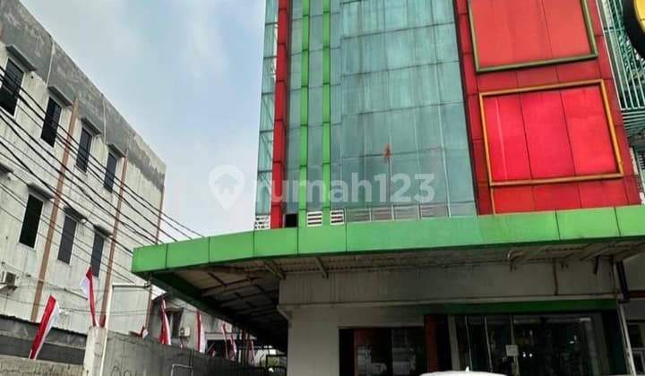 For Sale: Strategic Main Road Shophouse in Ciledug 387 M2