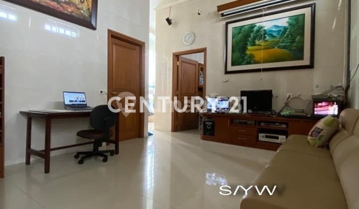 Rumah Pusat Kota Bandung Semi Furnished Sayap Jl Veteran