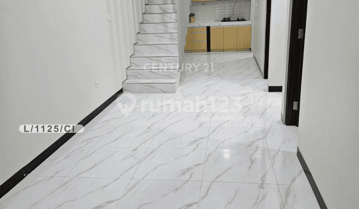 2-Story House Clean and Comfortable Strategic Location in Tki 1 Bandung