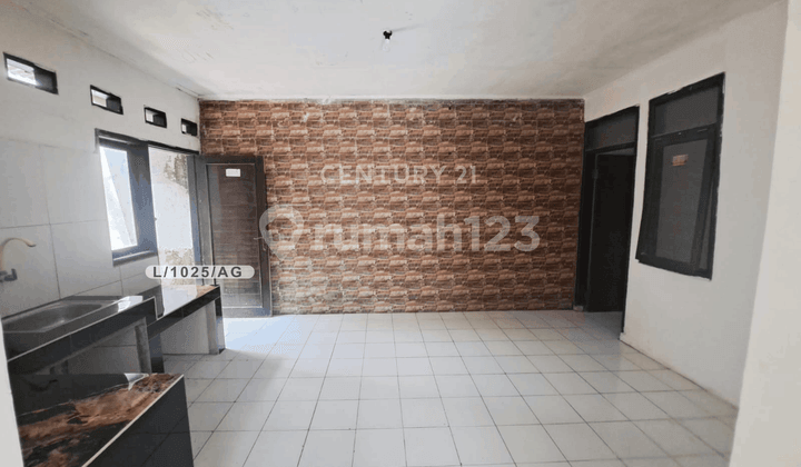 Rumah Siap Huni Nyaman Strategis di Taman Cibaduyut Indah Bandung