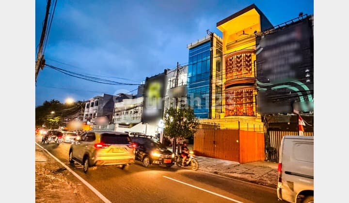 Sell 24-Room Boarding House in Tanjung Duren, West Jakarta