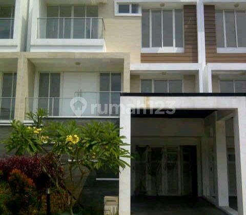 Dijual Rumah Mewah Golf Residence Kemayoran Golf View Kemayoran Pusat Kota