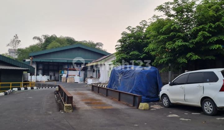 Pabrik Pengelolaan Baja dan Logam di Jl Raya Kedep, Cicadas, Gunung Putri