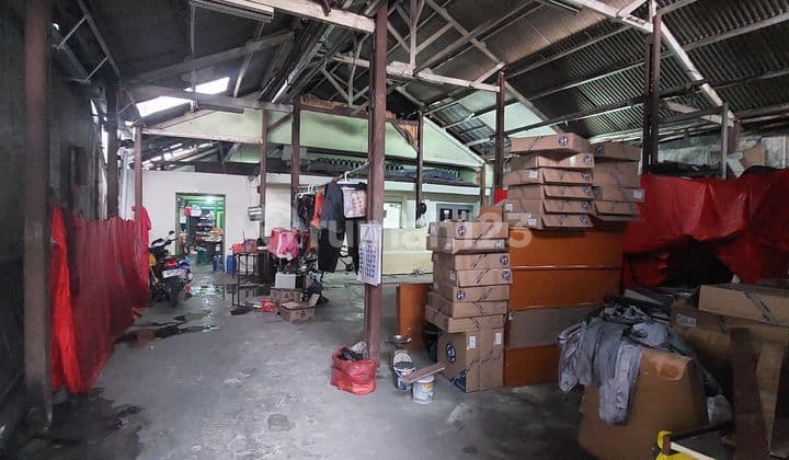 Rumah Lama di Jl Pramuka, Paseban, Senen. Dkt ke Jl Salemba