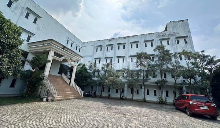 Hotel di Jl Raya Inspeksi Kalimalang, Tambun Selatan, Bekasi