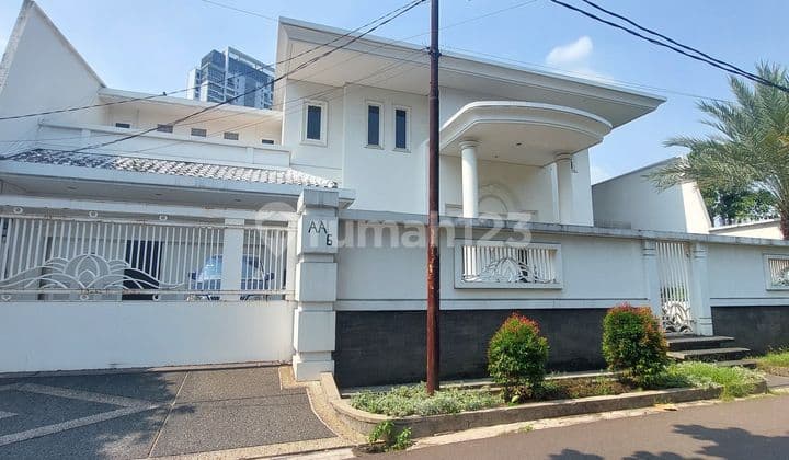 Rumah di Jl Permata Berlian, Grogol Utara, Kebayoran Lama. Dkt ke Senayan
