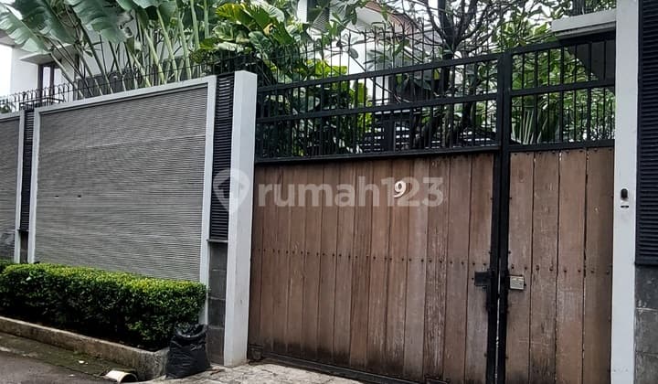 Rumah Mewah 2 Lantai Di Jl Bunga Anggrek, Cipete Selatan. Dkt Ke Jl Antasari