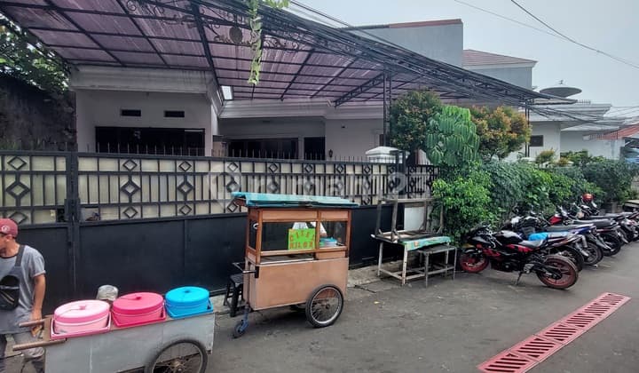 Rumah Murah di Jl Chenghay, Rawabunga, Jatinegara. Dkt ke Jl Basuki Rahmat