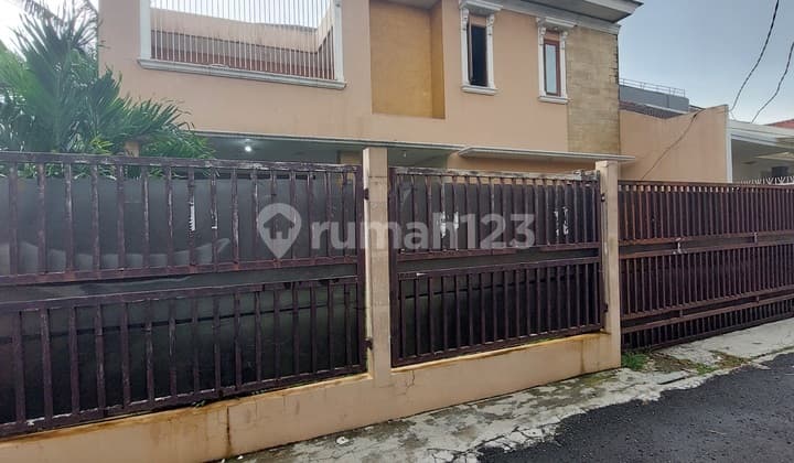 Rumah Apik 2 Lantai Di Jl Kemang Timur, Mampang Prapatan