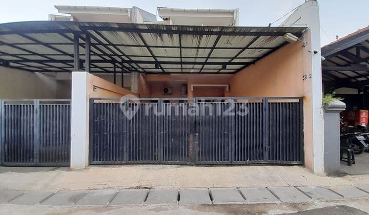 Rumah 2 Lantai di Jl Kh Moh Naim, Cipete Utara, Kebayoran Baru. Dkt ke Jl Antasari