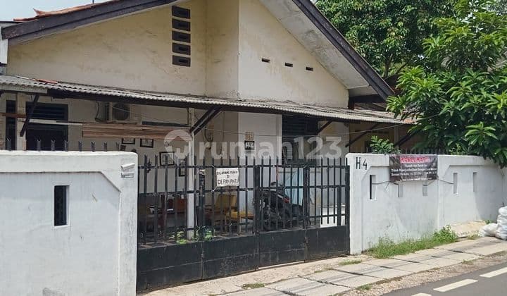Rumah Lama Di Jl Kramat Lontar, Senen. Dkt Ke Jl Raya Salemba