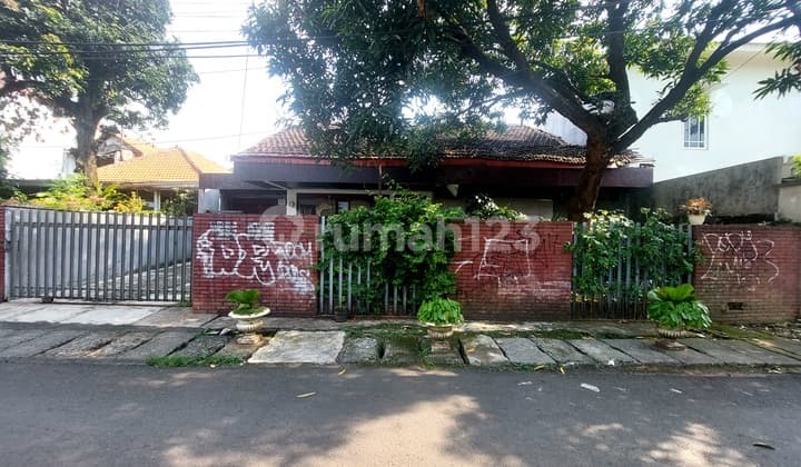 Rumah Lama 1 Lantai di Jl Pariaman, Setiabudi. Dkt ke Manggarai & Menteng