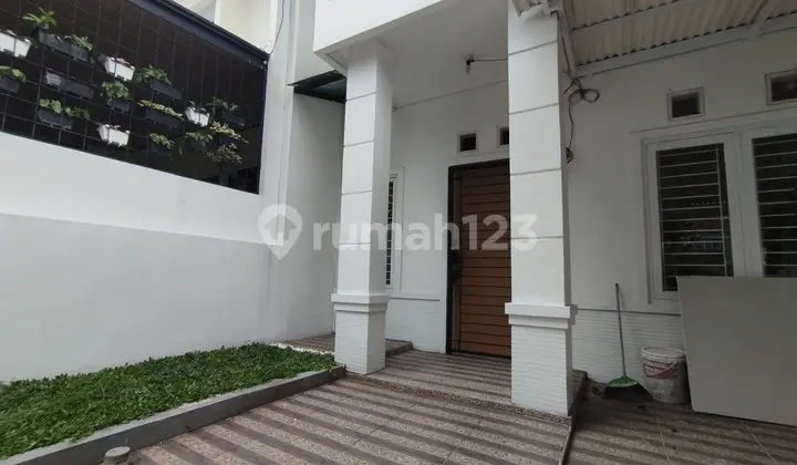 Termurah di Serpong Rumah 2 Lantai Siap Hunilt Lt.90 LB 130 4 KT dan 3 KM