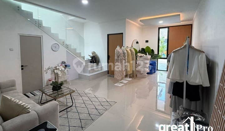 Dijual Rumah Full Furnished Mewah di Melati Mas Rp 1.8 M -4+1 KT. Segera Grecap - Jarang Ada Kesempatan Langkah