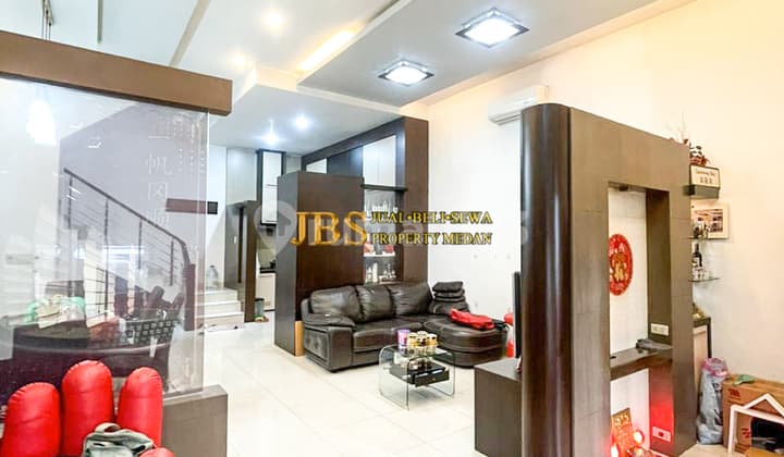 Dijual Rumah Fully Furnished Komplek Cemara Asri Jalan Strawberry