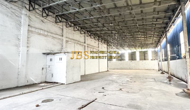 Dijual/Disewakan Gudang di Jalan Irian Barat - Sampali