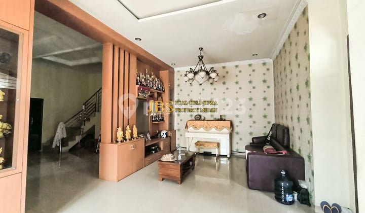 Dijual Villa Hook 2 Tingkat Siap Huni Komplek Cemara Hijau Jalan Metal