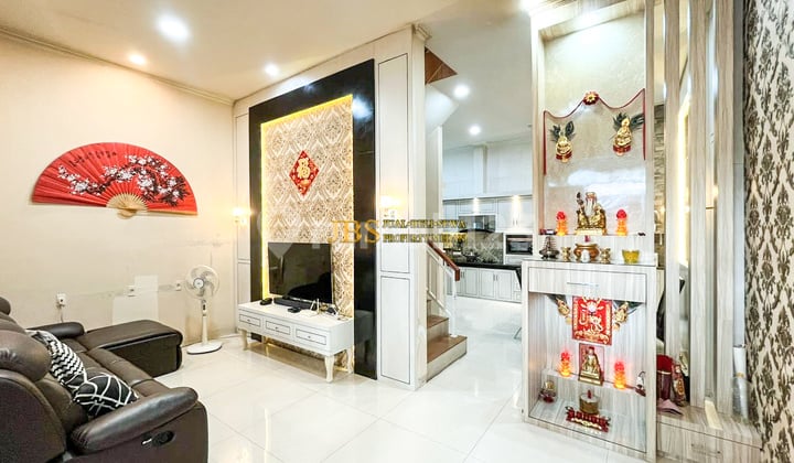 Dijual Rumah Komplek Krakatau Palace 1 Daerah Bhayangkara