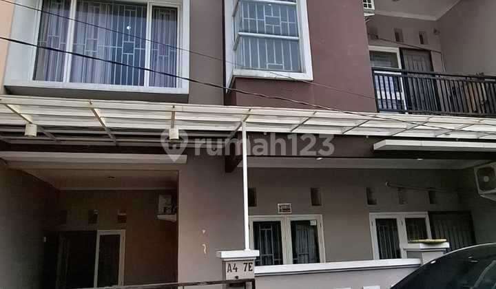 Rumah 2 Lantai Siap Huni di Jl Bazooka Raya, Joglo Jakarta Barat