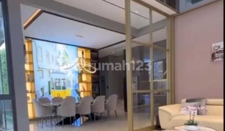 Lakewood Navapark Bsd City Type 12, 3 Lantai, Private Pool