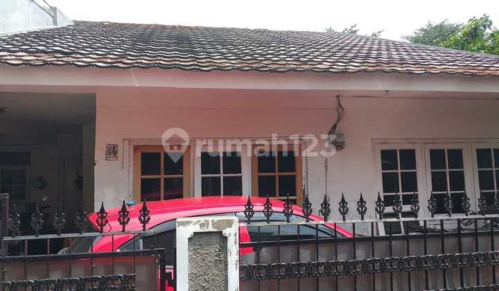 House for Sale in Tebet, South Jakarta