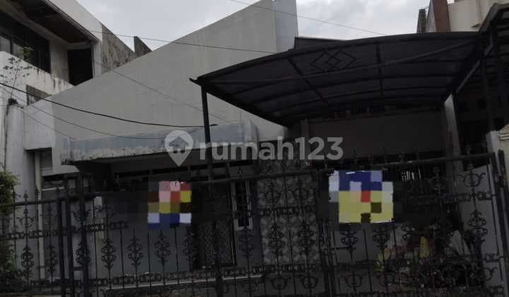 House for Sale in Daan Mogot