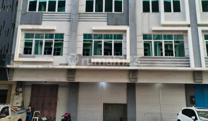 Terraced Shophouse for Quick Sale in Toho, PIK, North Jakarta