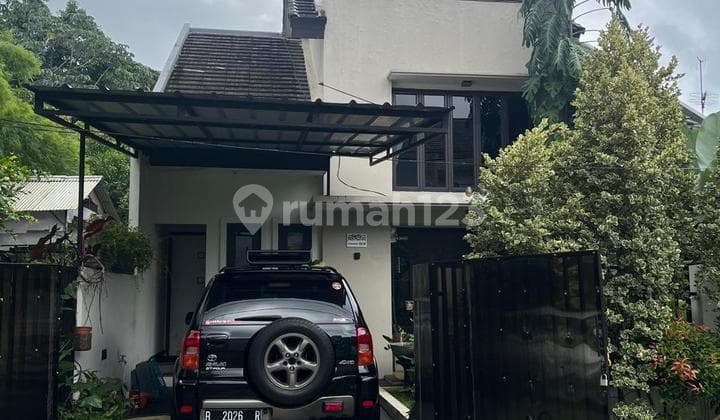 Rumah 2 Lantai Siap Huni 3 Kamar Tidur Timur Kencana Loka BSD