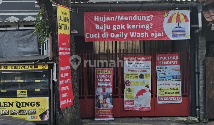 Rumah pinggir jalan cocok untuk segala jenis usaha Kencana Loka BSD
