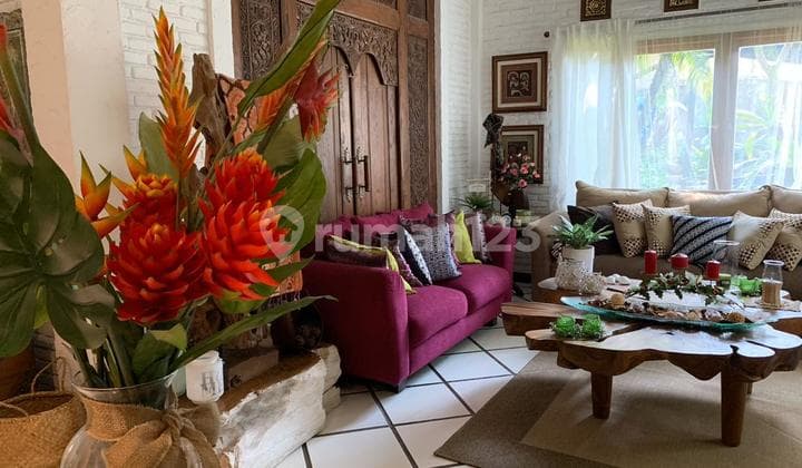 Bintaro River Park Rumah Bagus Keren Berhalaman Luas Kolam Renang