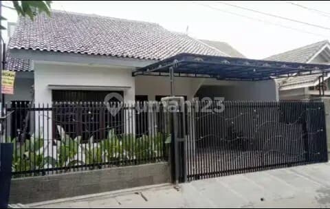 Nice House at the Ministry of Foreign Affairs, Pondok Aren, Near Mitra 10.