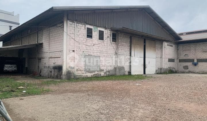 Disewakan Gudang Bagus Jalan Raya Besar, Jurumudi Tangerang