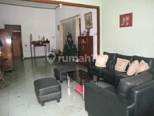 Dijual Rumah 2 Muka Jalan Basuki Rahmat Dan Jalan Otista 1