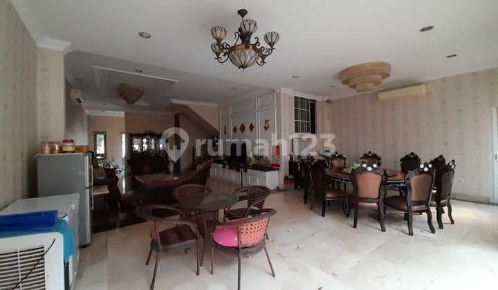 Dijual Rumah Rome Pik Lt 250m Lb 230m Semi Furnish SHM