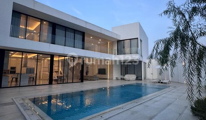 Dijual Rumah Bagus 3 Lantai + Rooftop Di Bukit Golf BSD