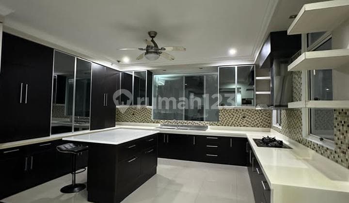 DISEWA CEPATT RUMAH KATAMARAN INDAH