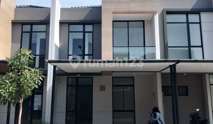 Disewa/Wtl Rumah di Vila Pasir Putih Pik 2