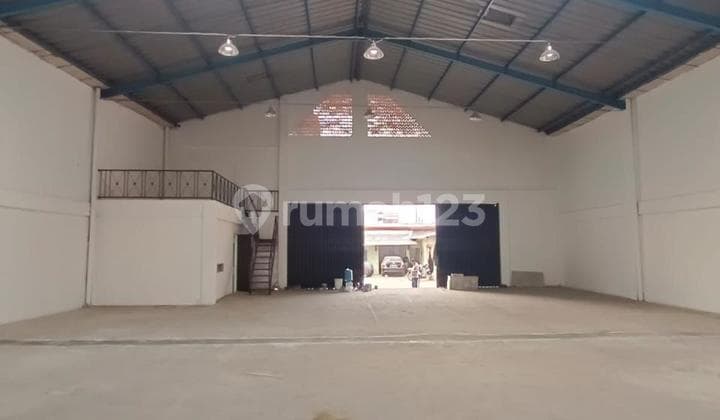 Dijual Gudang di Jalan Raya SekNeg, Gading Serpong