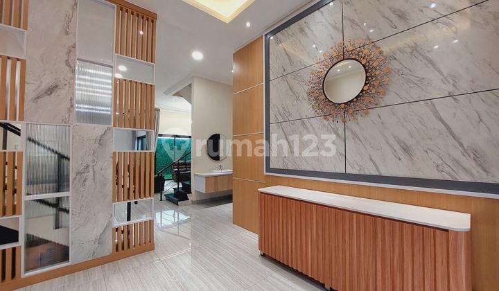 Dijual Rumah Mewah Green Garden Residence Jakarta Barat, Lt 200m2
