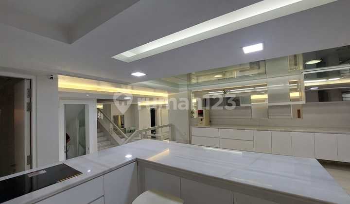 For Sale Nice Semi Furnished House in Garden House PIK1
