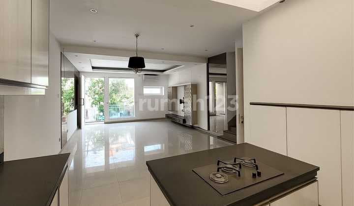 For Sale Fast Minimalist House in PIK 1 (Layar Permai Area)