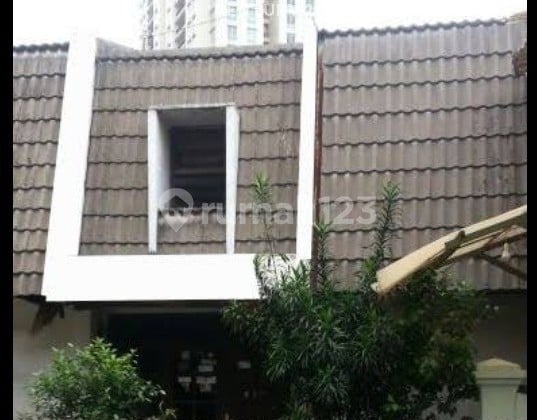 Dijual Kos Hook Lokasi Strategis Harga Menarik di Kebayoran Lama