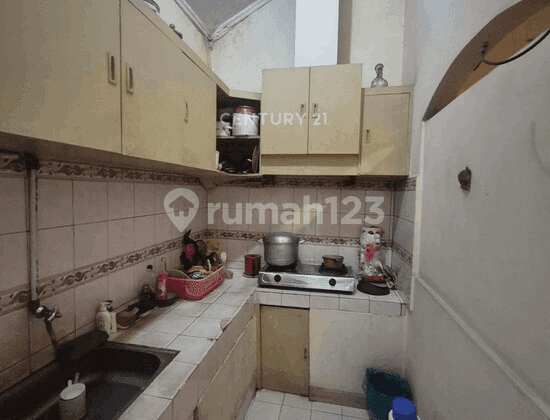 Dijual Rumah Strategis Harga Menarik di Bintaro Tangsel