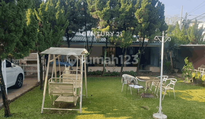 Dijual Rumah Strategis Bisa Untuk Usaha Di Bintaro Sektor 1